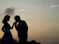 Bazı erkeklerin daha çekici bulunmasının ardındaki 'basit' özellik ortaya çıkarıldı