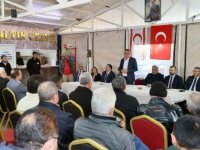 Erhürman, Gazimağusa’da muhtarlar, belediye ve halkla buluşarak sorunları dinledi