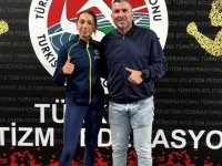 Ada Kafa Türkiye'de Salon Olimpik Deneme Yarışları’nda 800 metrede birinci