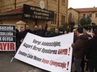 Kamuda yetkili sendikalardan Turizm Bakanlığı önünde eylem