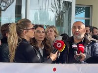 Hekimler grevde, Mağusa Devlet Hastanesi'nde basın açıklaması yapıldı