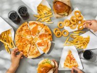 Çocukları abur cuburdan nasıl uzak tutabiliriz?