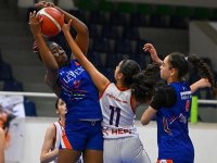 Basketbol U18 Kadın liginde Levent farkı