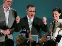 Cem Özdemir Almanya'da eyalet başbakanlığı seçimini kazandı