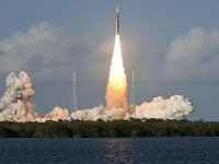 İnsanlık yeniden Ay yolunda: NASA'nın 54 yıl sonra insanlı Ay seyahati başladı