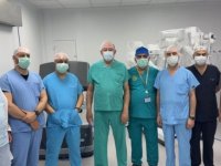 Dr. Burhan Nalbantoğlu Devlet Hastanesi’nde ilk robotik cerrahi ameliyatlar başarıyla yapıldı.