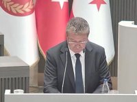 Üstel, siyasilerden yüzde 10 kesinti için ilk imzayı attı!