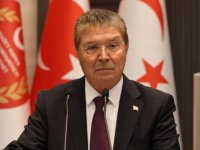 Başbakan Üstel: Fedakarlık gerekiyorsa ilk imzayı ben atıyorum