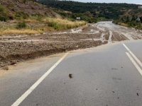 Kuzey Sahil Yolu’nda heyelan riski: Sürücülere dikkat uyarısı