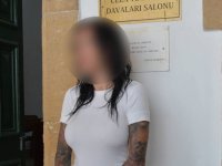 Eski erkek arkadaşına ait cinsel içerikli görüntüleri eşine gönderdi!