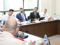 İdari Komite, iki yasa önerisi ve bir yasa tasarısını Genel Kurul’a sevk etti