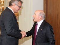 Erhürman, ABD Büyükelçisi Breslow’u kabul etti