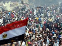 Darbe karşıtları yeniden toplanıyor