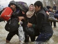 Sığınmacılara 'broşürle' insanlık dışı tuzak