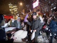 Hamburg'ta yastıklı eylem