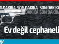 Gazimağusa'da Ev Baskını: Toplu Tabanca ve 30 Mermi Ele Geçirildi