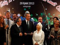 Erdoğan Neşet Ertaş anısına türkü söyledi