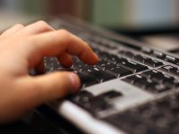 Çinliler online şikayeti sevdi