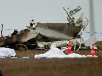 Belçika'da paraşütçüleri taşıyan uçak düştü