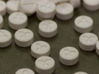 Gece kulübünde uyuşturucu baskını!