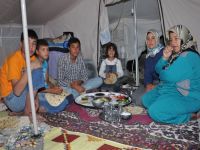 Barınma merkezlerinde 200 bin Suriyeli var