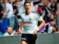 Gomez geri dönebilir.