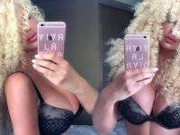 Jelena Karleusa’dan sütyenli paylaşım