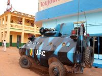 Fransız askerlerine ayrımcılık suçlaması