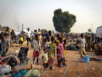 Hristiyan gruplar Müslüman mahallelerinde korku salıyor