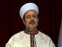 Herkes kendini hakikatin yerine koymaya kalkışıyor