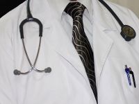 Hakaret ettiği doktor ilk müdahaleyi yaptı