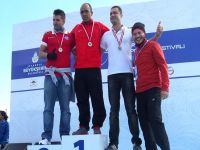  Kürsüde yer aldık