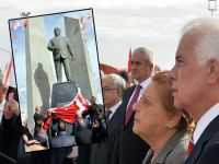 Rauf Denktaş'a görkemli anıt