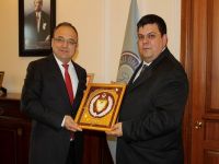 Berova Rektörlerle görüştü