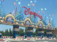 Paris Disneyland'de Bomba ihbarı