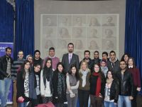 Öğrencilere ışık tutuldu