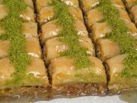 Büyük ikramiye kazandı, baklava ile yetindi
