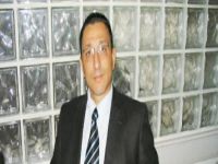 Medyanın önündeki engelleri kaldırın”