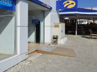 Girne’de engeller kaldırılıyor