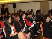 Kadın ve liderlik temalı panel