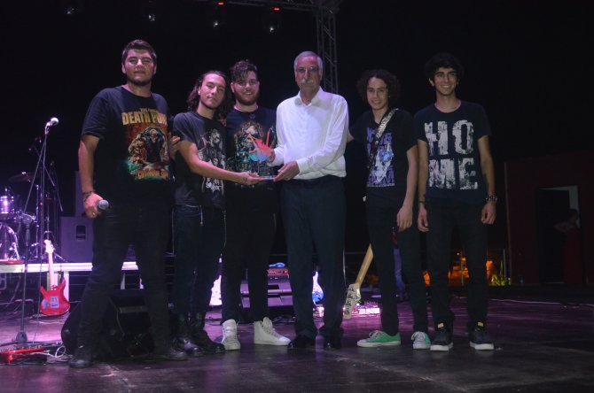 1467193995.jpg 1467193995.jpg