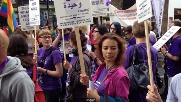 160623154001_asexual_pride_march.jpg