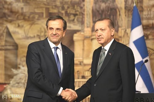 basbakan-erdogan-samaras-onuruna-yemek-verdi-4390330_2366_o[1]