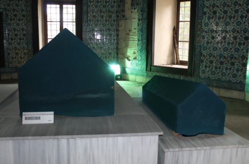 241475-turbesi-bursa-da-bulunan-sehzade-mustafa-nasil-olduruldu-ozel-haber-51c13ec63b841[1]