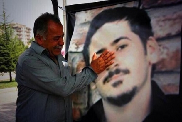 Ali_Ismail_Korkmaz_babasi-1