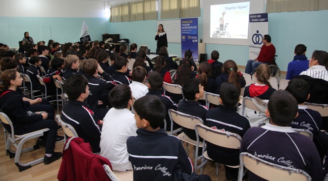 Engelsiz Yaşam Seminerleri_girne amerian koleji görseller (4)