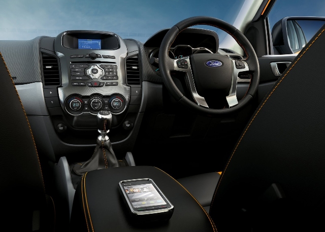 Ford-Ranger_Wildtrak_2012_1600x1200_wallpaper_0e