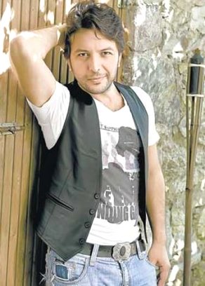 nihat-dogan-juri-uyesi-oldugu-yarismaya-6881200_x_2120_300[1]