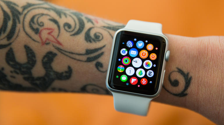apple-watch-tattoo-0573