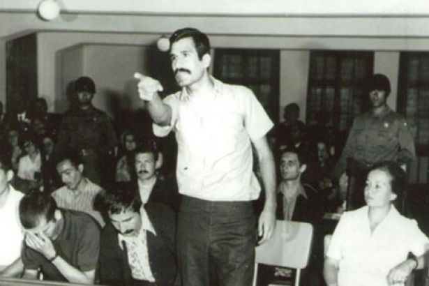 page_yargilama-9-ekim-1971-gunu-bitmisti-deniz-ve-arkadaslari-thko-1-davasinda-9-ekim-1971de-idam-cezasina-carptirilmisti_476595154